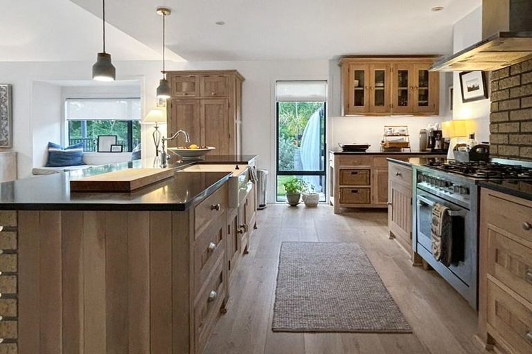 Photo of property in 10 Te Puroa Place, Huntington, Hamilton, 3210