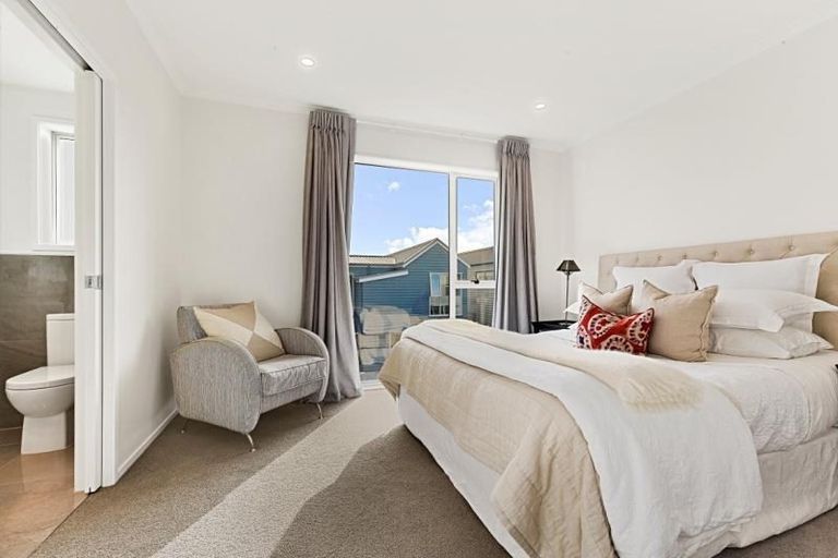 Photo of property in 10 Plover Road, Hobsonville, Auckland, 0616