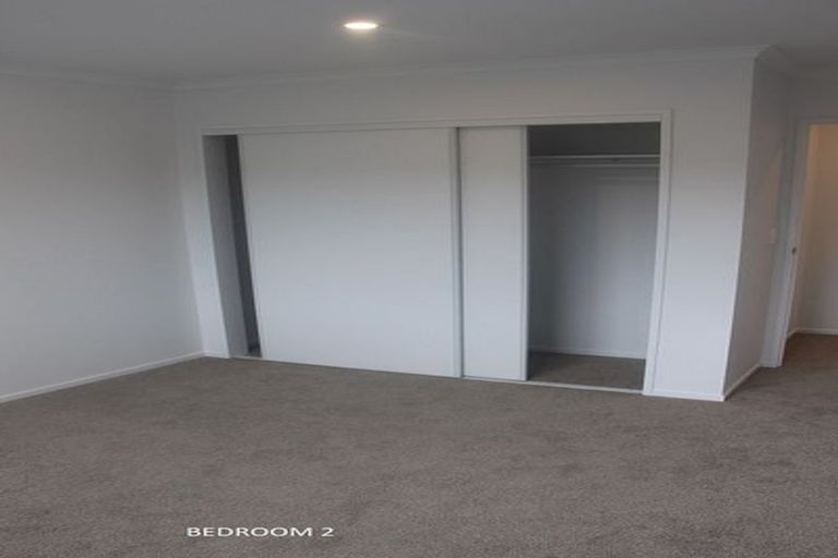 Photo of property in 29 Ambar Ridge Avenue, Massey, Auckland, 0614