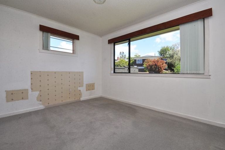 Photo of property in 1/22 Holland Road, Hillcrest, Auckland, 0627
