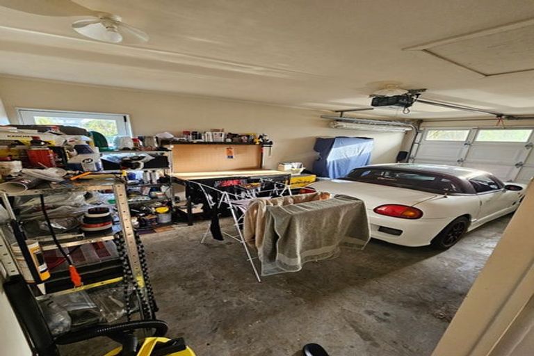 Photo of property in 38 Alexander Street, Cockle Bay, Auckland, 2014