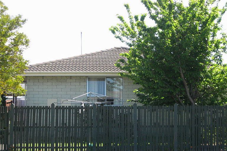 Photo of property in 39 Chipping Lane, Redwood, Christchurch, 8051