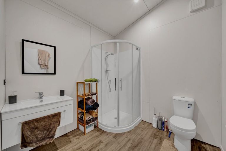 Photo of property in 485 Broadway, Stratford, 4393