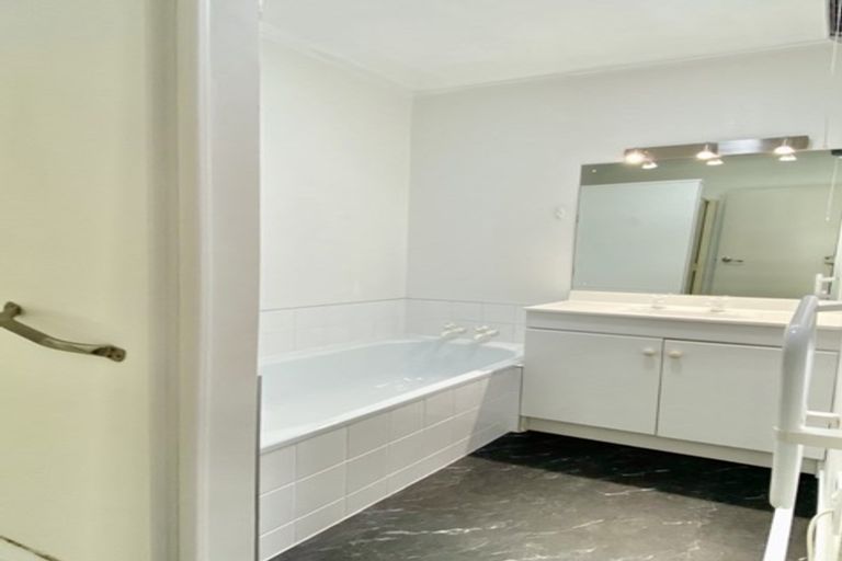 Photo of property in 719f2- Fergusson Drive, Elderslea, Upper Hutt, 5018
