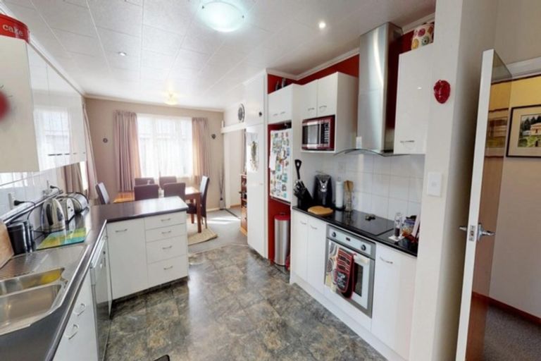 Photo of property in 25 George Street, Levin, 5510