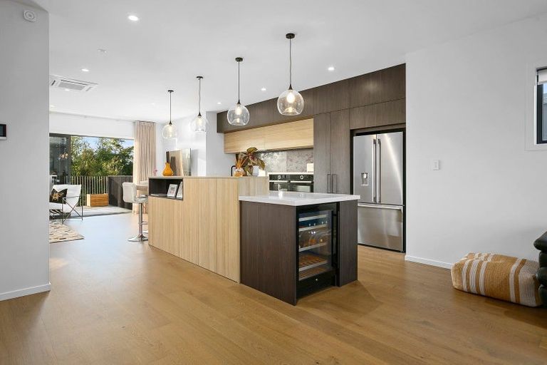 Photo of property in 9 Lakewood Lane, Cambridge, 3434