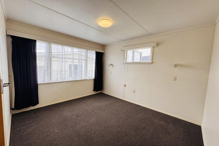 Photo of property in 14 Kiwi Court, Roslyn, Palmerston North, 4414
