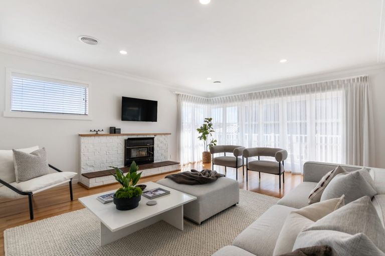 Photo of property in 1/10 Raines Avenue, Forrest Hill, Auckland, 0620