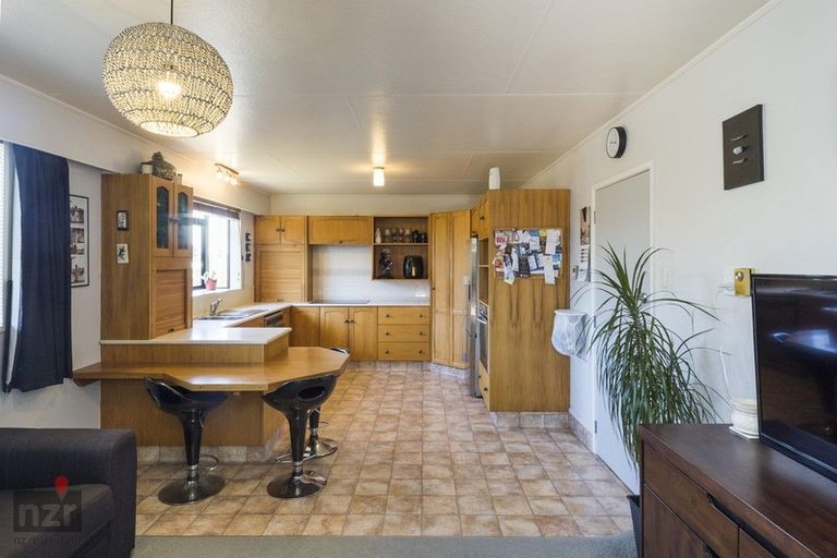 Photo of property in 32 Shelton Place, Feilding, 4702