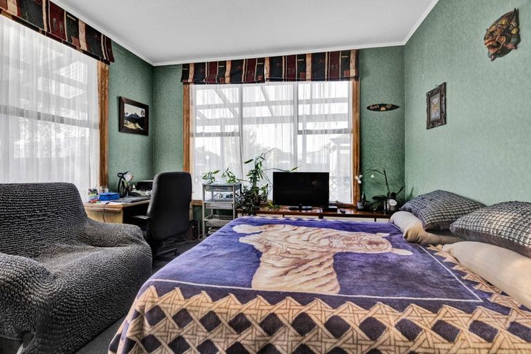 Photo of property in 73 Puriri Street, Hawera, 4610