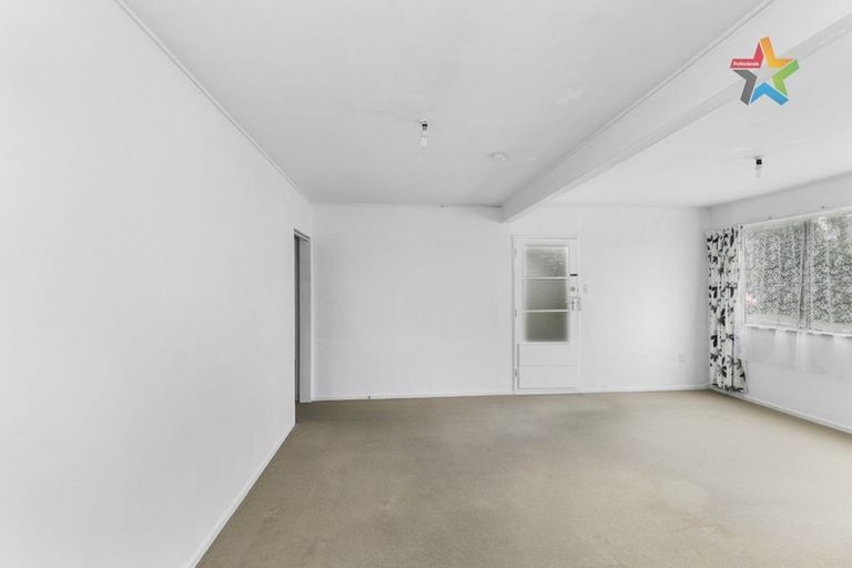 Photo of property in 71o Randwick Crescent, Moera, Lower Hutt, 5010