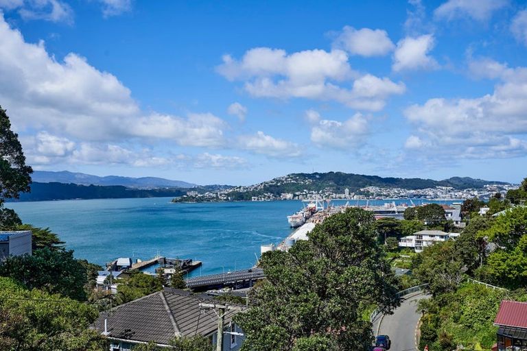 Photo of property in 60 Anne Street, Wadestown, Wellington, 6012