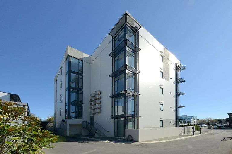 Photo of property in 50 Kilmore Street, Christchurch Central, Christchurch, 8013