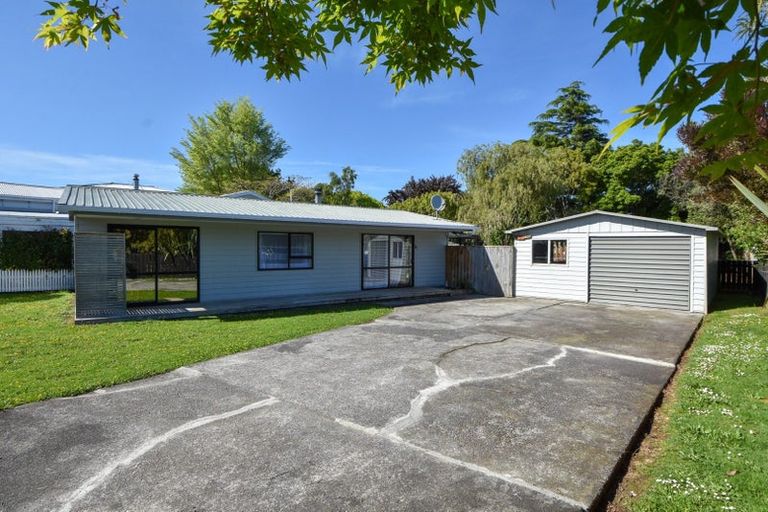 Photo of property in 14 King Street, Carterton, 5713