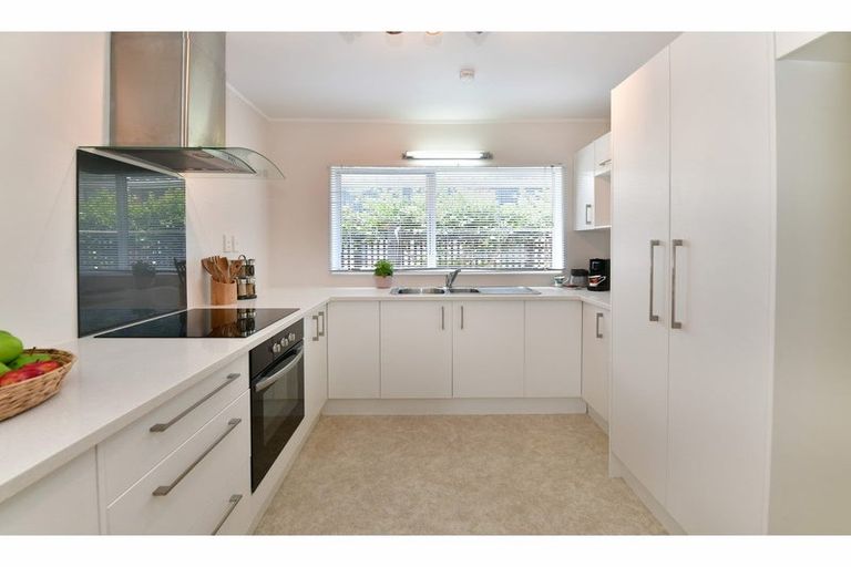 Photo of property in 8 Manuka Street, Orewa, 0931