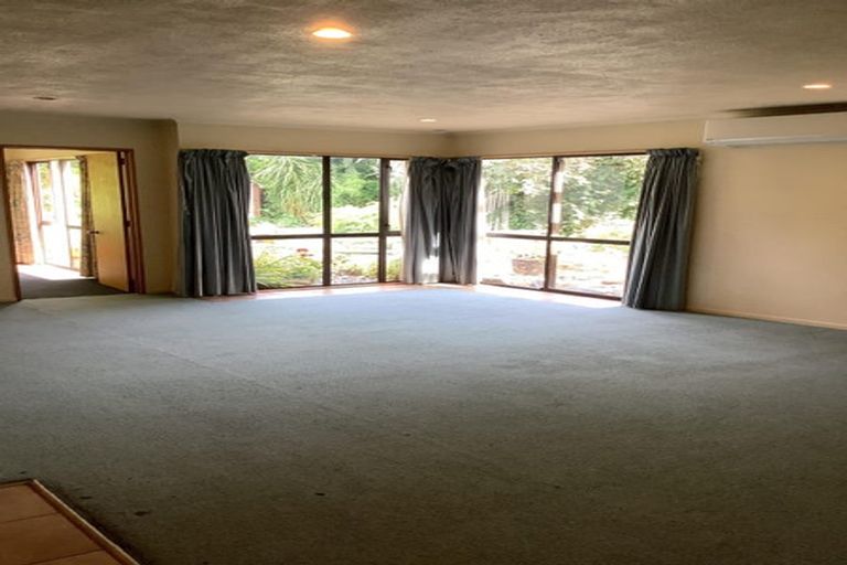 Photo of property in 17b Ramore Place, Redwood, Christchurch, 8051