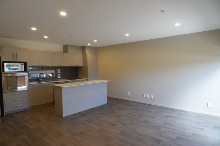 Photo of property in 1/160c Hobsonville Point Road, Hobsonville, Auckland, 0616