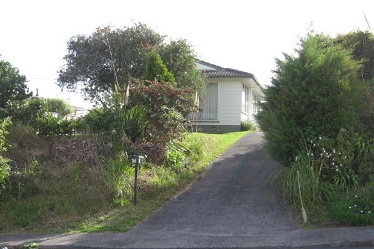 Photo of property in 26 Makora Road, Massey, Auckland, 0614
