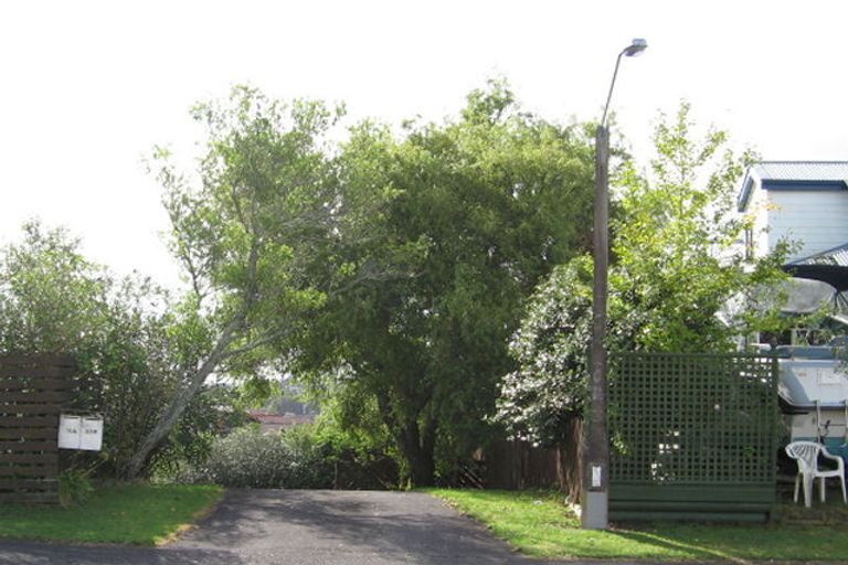Photo of property in 36 Widmore Drive, Massey, Auckland, 0614