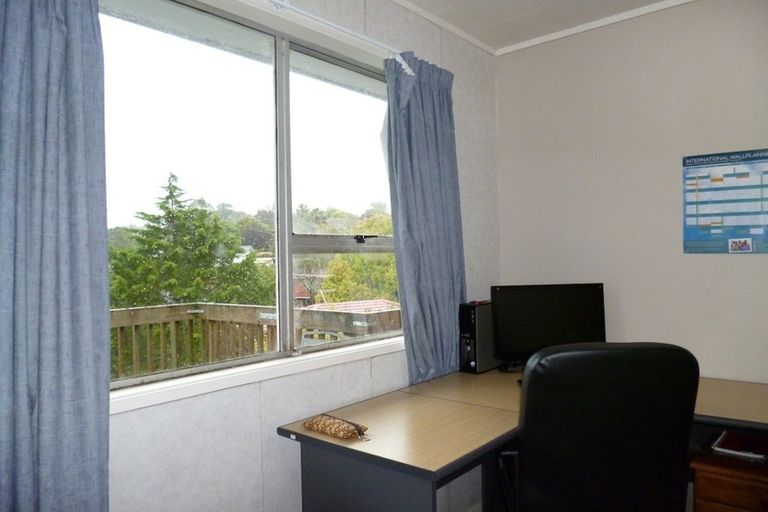 Photo of property in 66 Tamahere Drive, Glenfield, Auckland, 0629