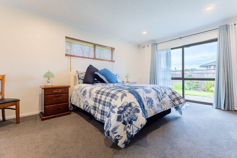 Photo of property in 130 Weggery Drive, Waikanae Beach, Waikanae, 5036