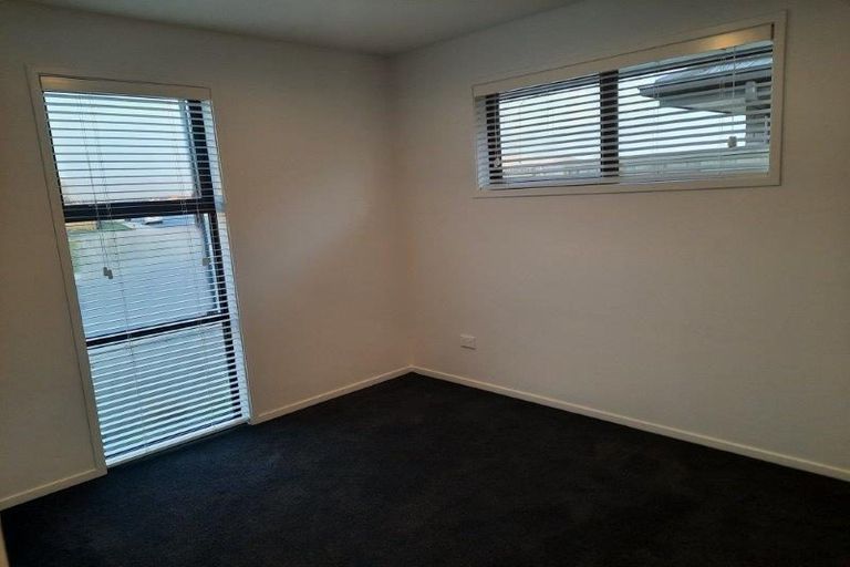 Photo of property in 32 Ellmers Street, Woodend, 7691