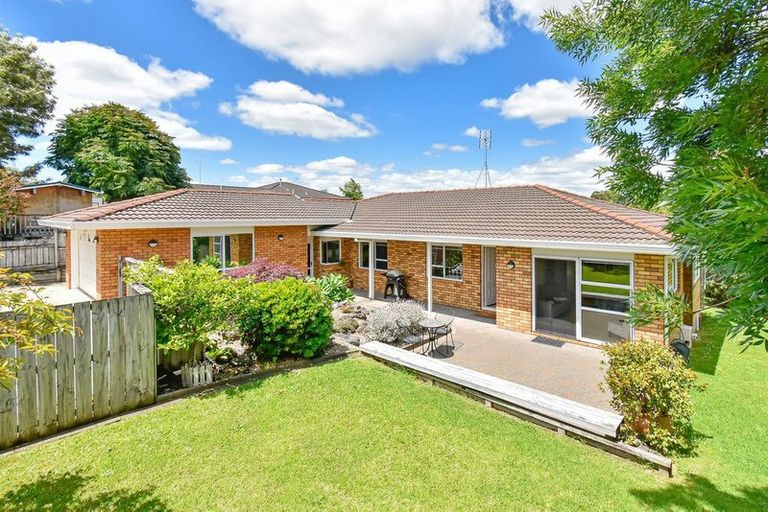 Photo of property in 2 Keywella Drive, Conifer Grove, Takanini, 2112