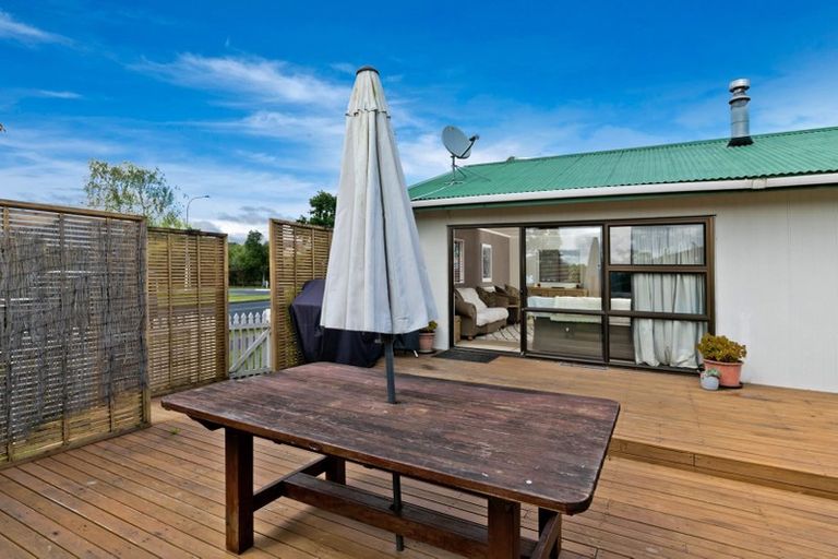 Photo of property in 52 Luanda Drive, Ranui, Auckland, 0612