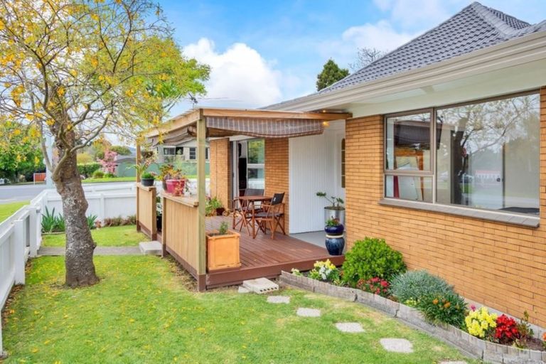 Photo of property in 2/423 Great South Road, Rosehill, Papakura, 2113