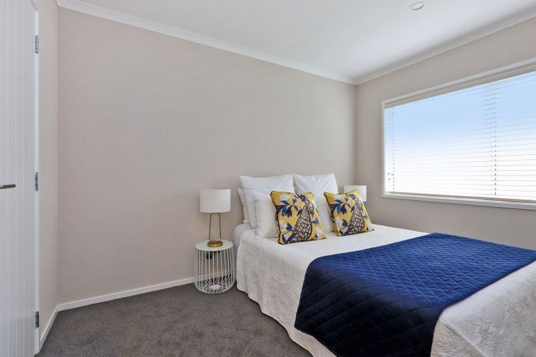 Photo of property in 14 George Yee Place, Taradale, 4112