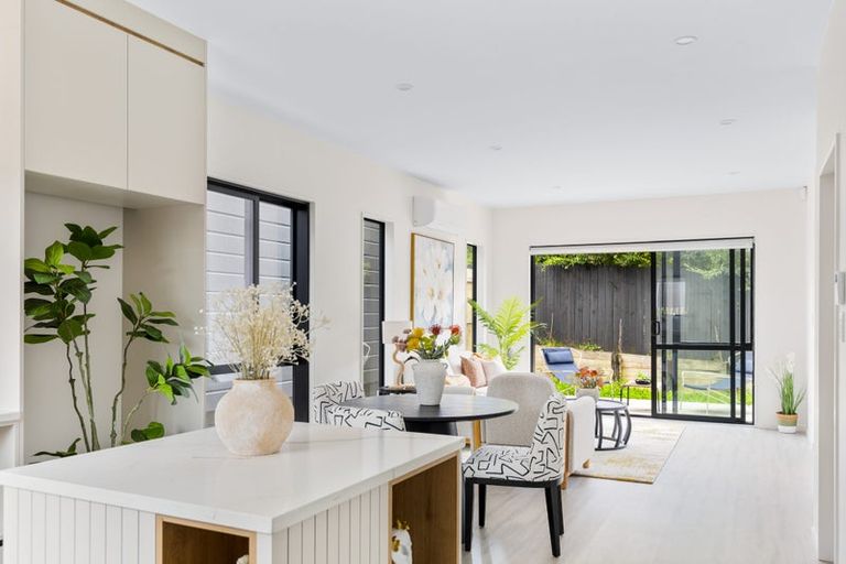 Photo of property in 108d Taikata Road, Te Atatu Peninsula, Auckland, 0610