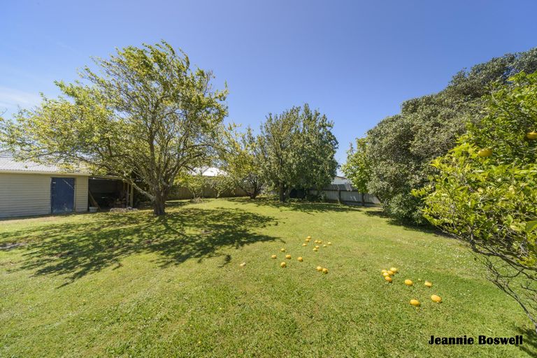 Photo of property in 22a Roberts Line, Kelvin Grove, Palmerston North, 4414