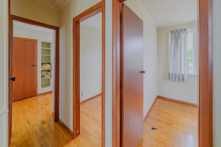 Photo of property in 72b Arimu Road, Papakura, 2110