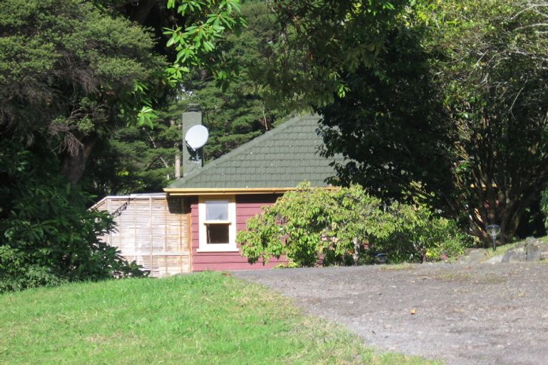 Photo of property in 31 Fairmount Road, Titirangi, Auckland, 0604