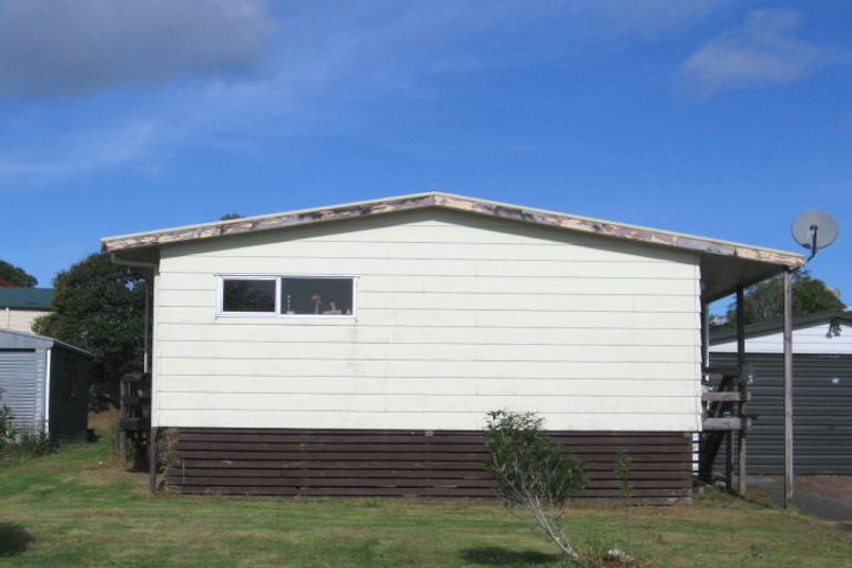 Photo of property in 38 Hindmarsh Street, Henderson, Auckland, 0612