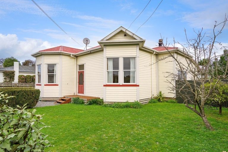 Photo of property in 151 Pembroke Street, Carterton, 5713