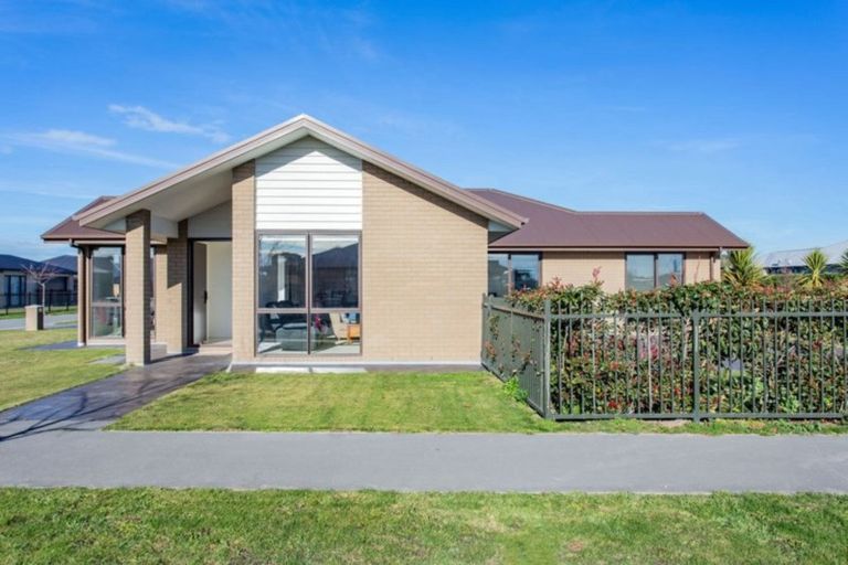 Photo of property in 2 Endurance Lane, Wigram, Christchurch, 8025