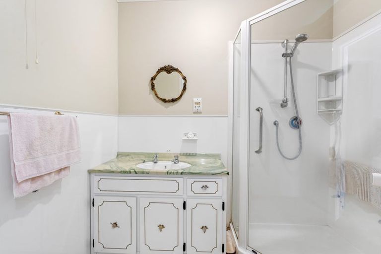 Photo of property in 21b Aubrey Street, Regent, Whangarei, 0112