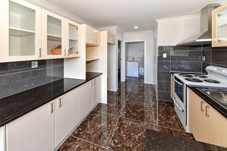 Photo of property in 32 Hokianga Street, Mangere East, Auckland, 2024