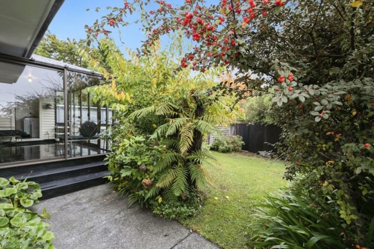 Photo of property in 14 Lees Grove, Wainuiomata, Lower Hutt, 5014