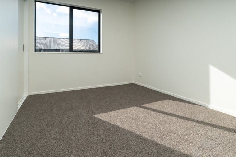 Photo of property in 5 Jabuka Street, Glen Eden, Auckland, 0602