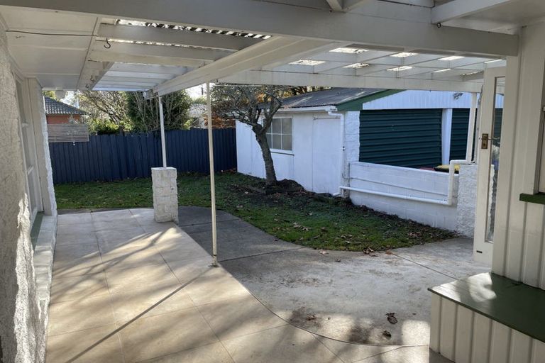 Photo of property in 17 Oakfield Street, Burnside, Christchurch, 8053