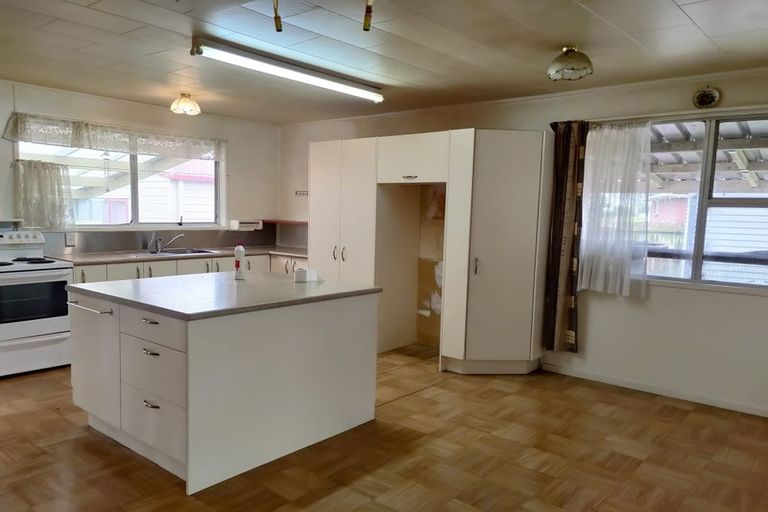 Photo of property in 24 Kivell Close, Mangere East, Auckland, 2024