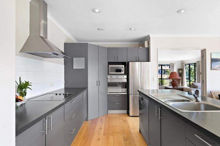 Photo of property in 2 Wellswood Way, Lower Shotover, Queenstown, 9371