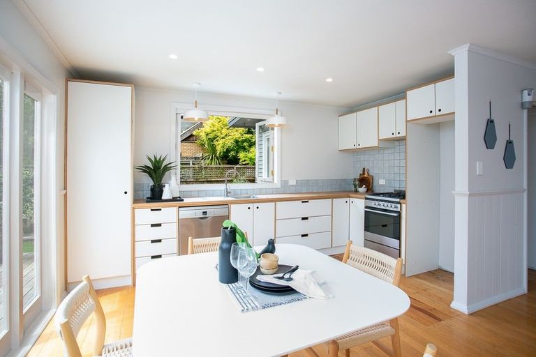 Photo of property in 77c Grey Street, Cambridge, 3434