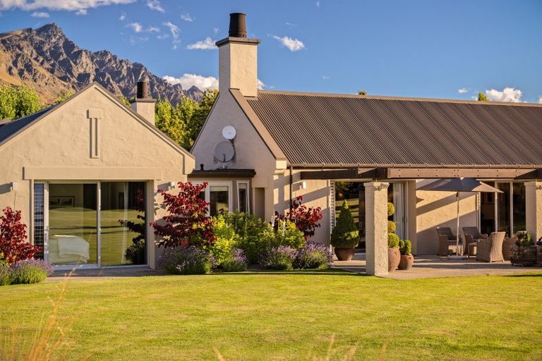 Photo of property in 112 Domain Road, Speargrass Flat, Queenstown, 9371