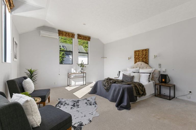 Photo of property in 69 Woodhouse Avenue, Karori, Wellington, 6012