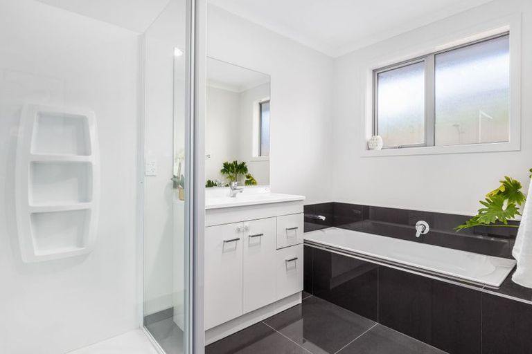 Photo of property in 3 Paioke Street, Waikanae, 5036