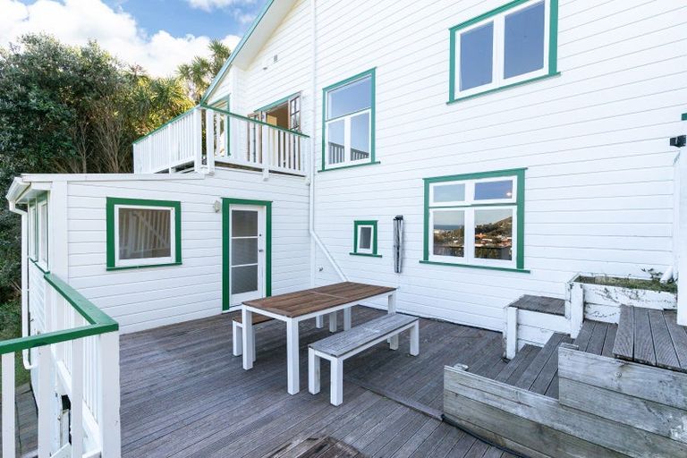 Photo of property in 196 Townsend Road, Miramar, Wellington, 6022