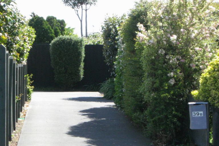 Photo of property in 39 Chipping Lane, Redwood, Christchurch, 8051